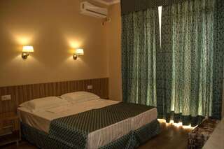 Гостевой дом Hotel San Arda Гагра Двухместный номер Делюкс с 1 кроватью или 2 отдельными кроватями и террасой-6